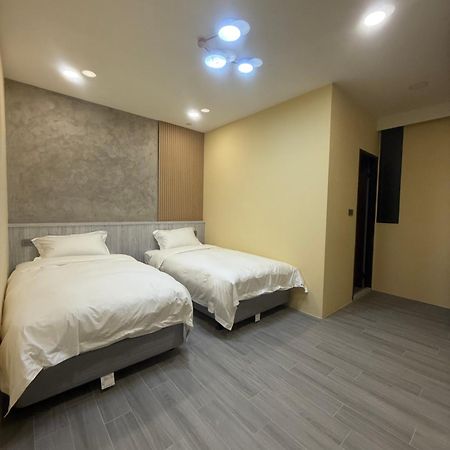 Fall In Love Karuizawa Hostel بولي المظهر الخارجي الصورة
