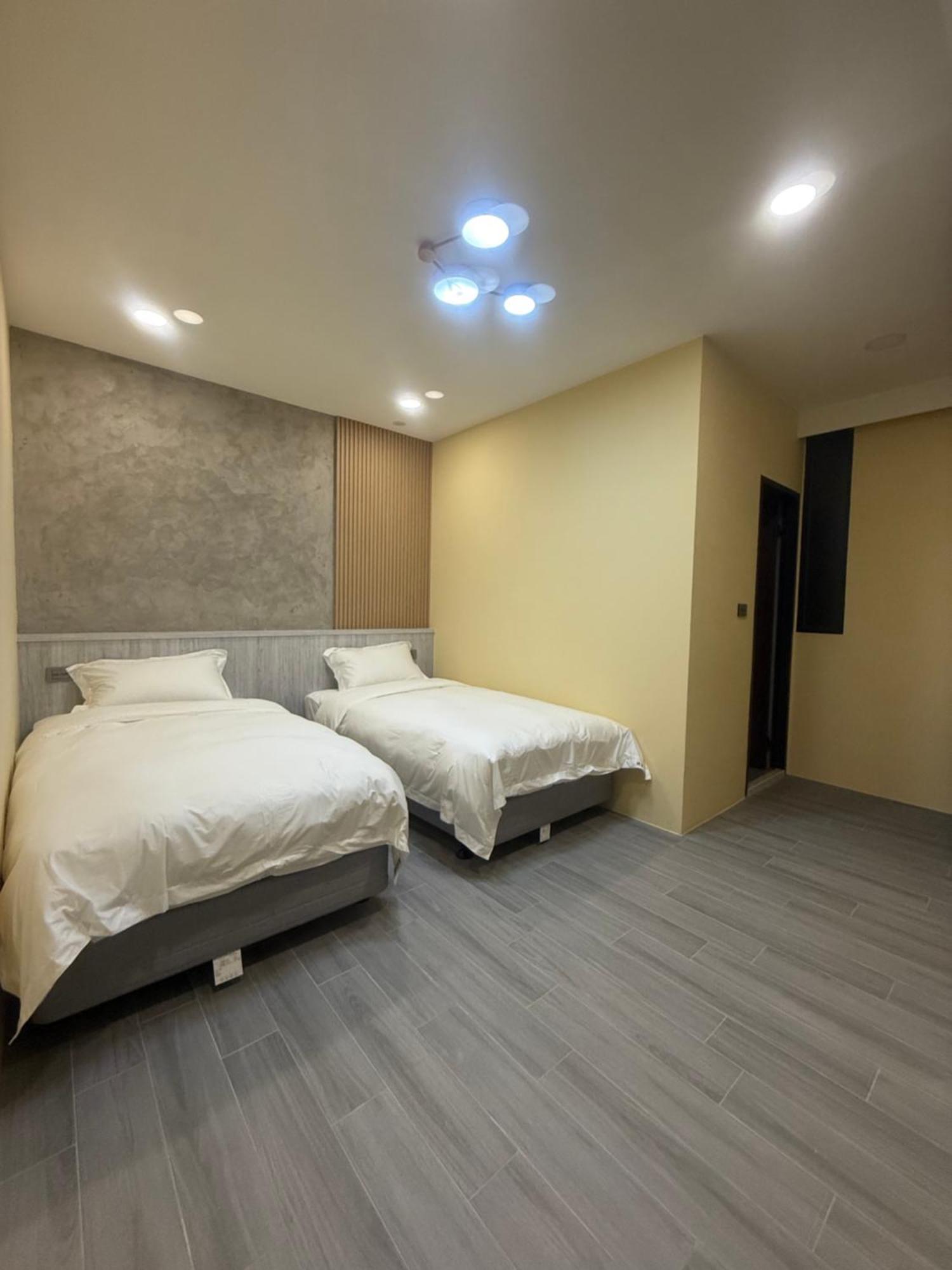 Fall In Love Karuizawa Hostel بولي المظهر الخارجي الصورة